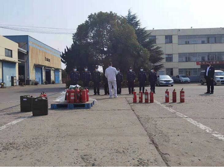 獵鷹保安公司積極組織，開展消防實戰(zhàn)演練，防患于未“燃”